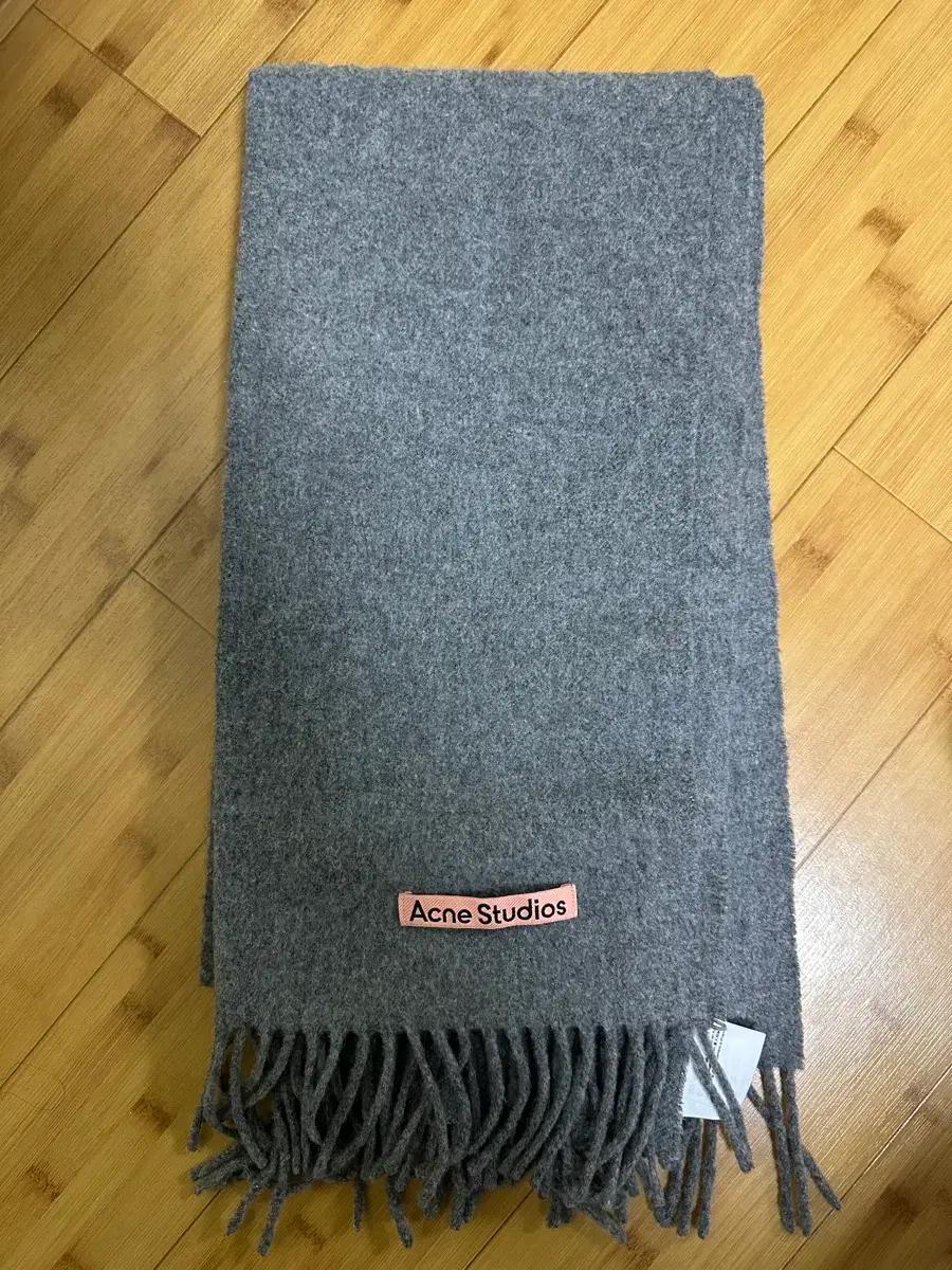 Acne Studios 스튜디오 아크네 그레이 머플러