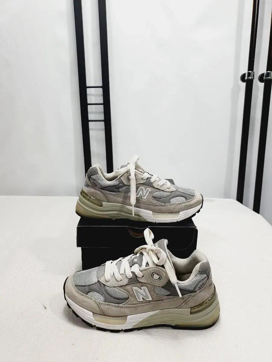 뉴발란스 992 메이드 인 USA 그레이 240