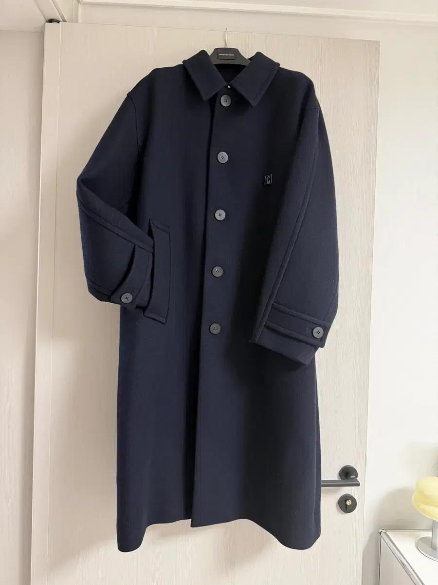 [48] 우영미 24fw 발마칸 코트 네이비 색상