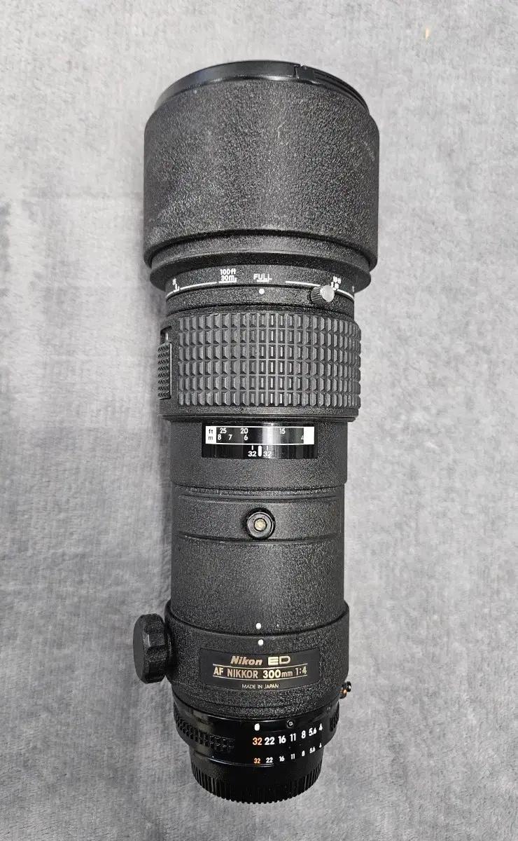니콘 AF NIKKOR 300mm F1.4 렌즈