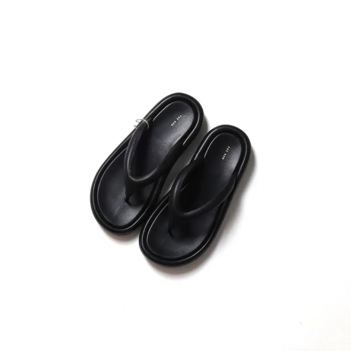 더 로우 The Row Puffy Ginza Leather Sandal