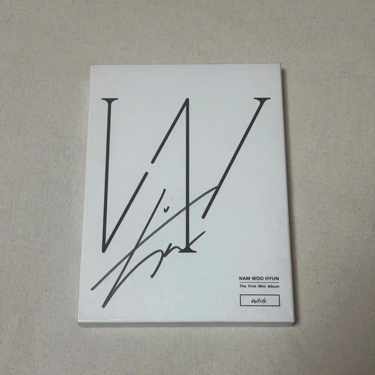인피니트 남우현 미니 1집 [Write..] 친필 싸인 비매