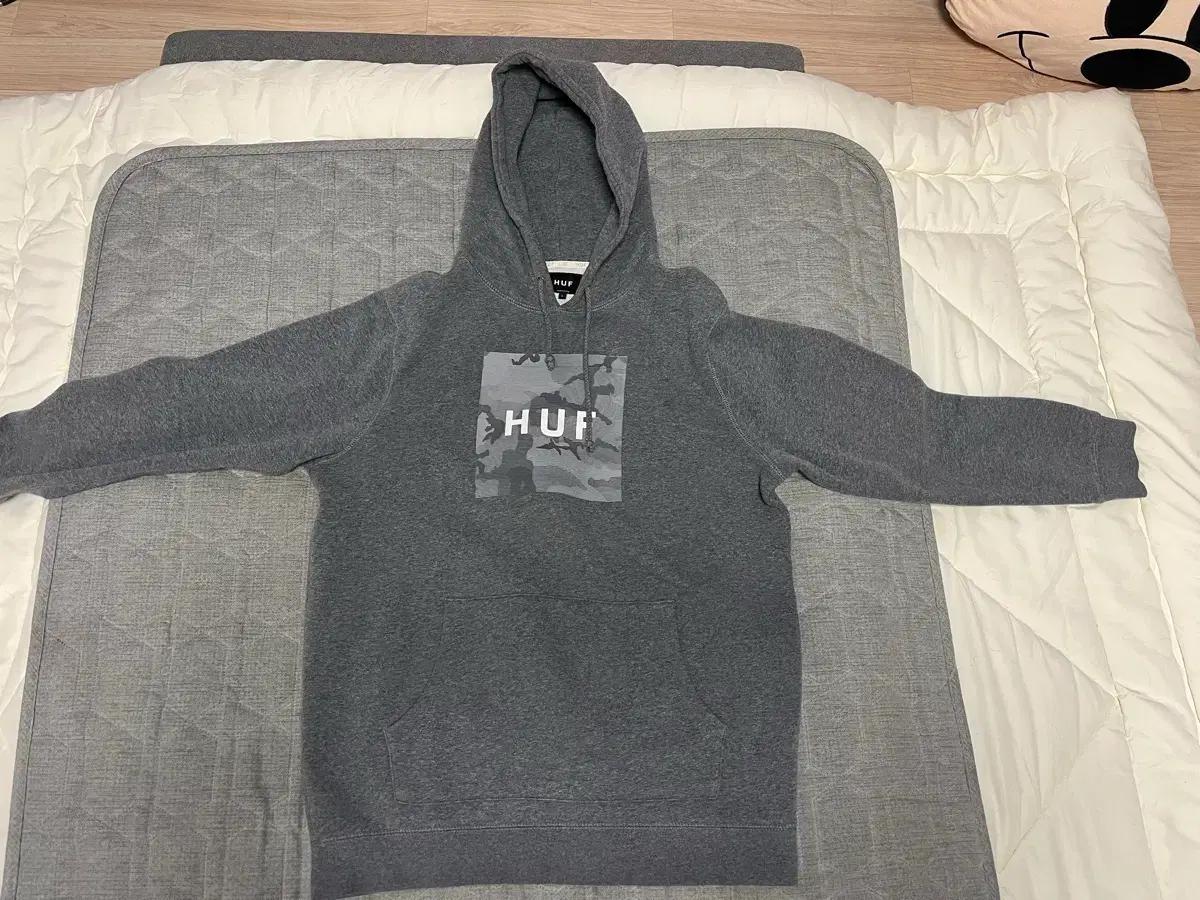 HUF 후드티 그레이 카모 로고