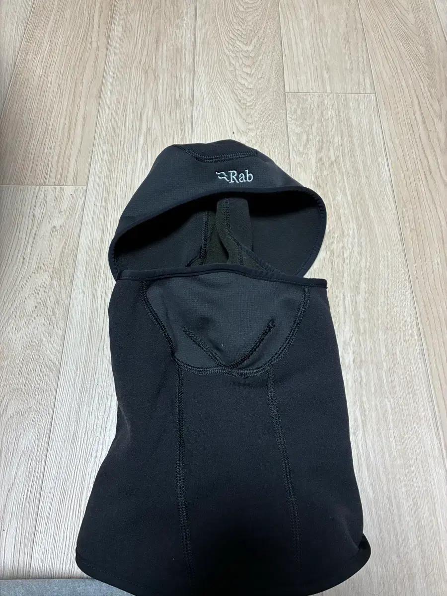 rab 바라클라바