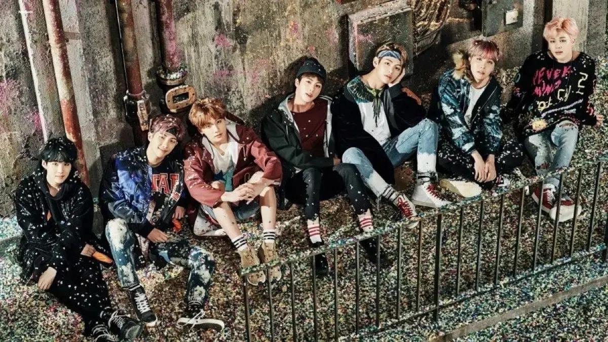 방탄소년단(BTS) 봄날 단체 포스터