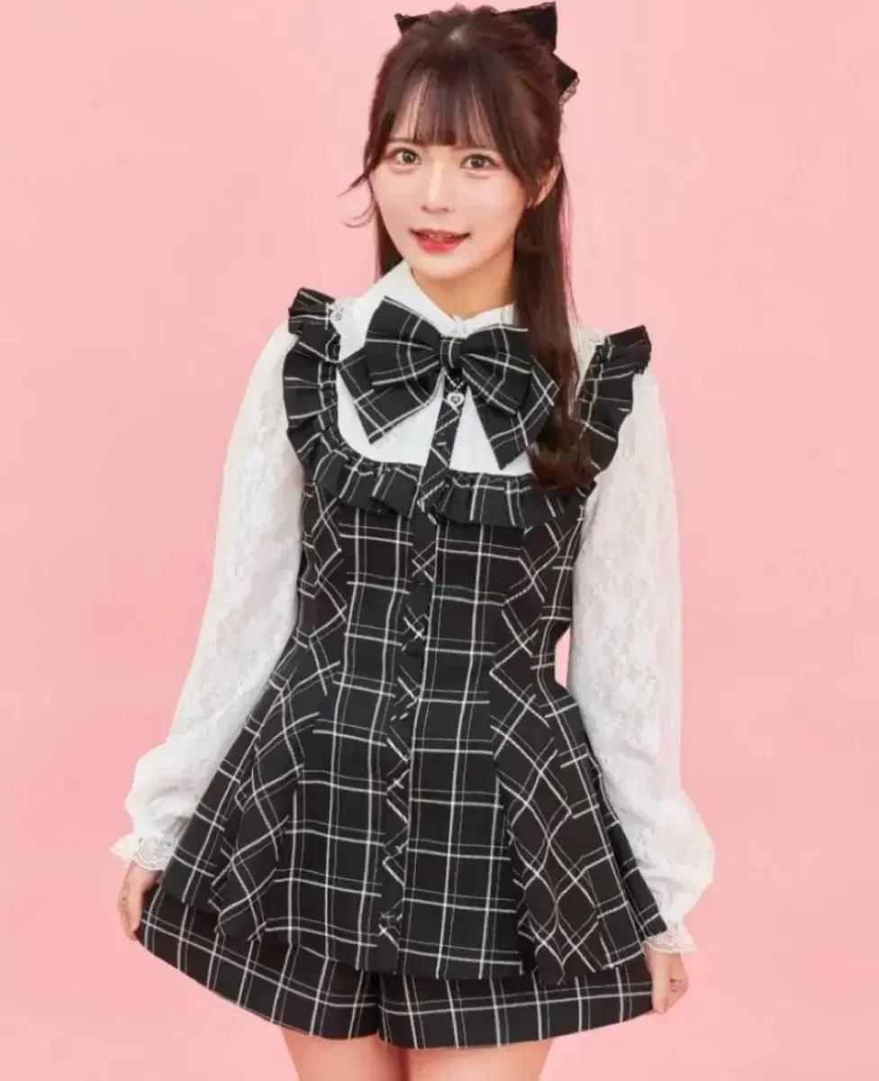 미개봉) 시크릿허니 레이스 소매 요크 프릴 셋업 리즈리사 디마럽 지뢰계