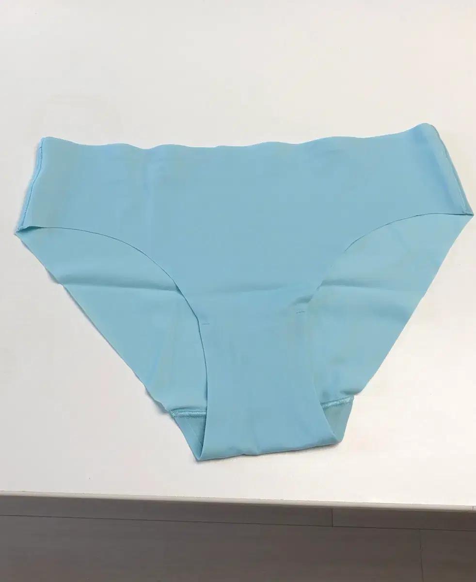 룰루레몬 인비지웨어 미드라이즈 비키니 언더웨어