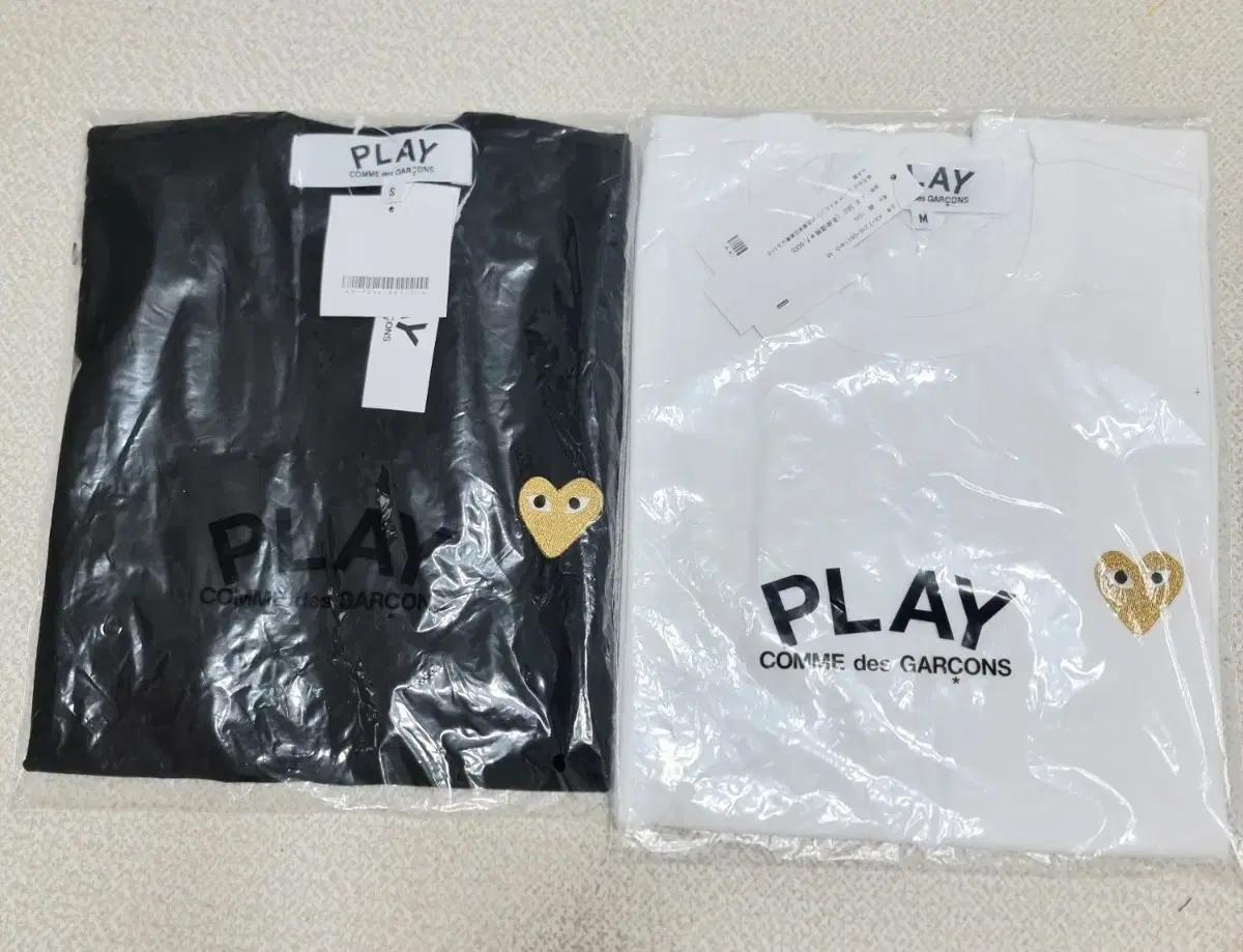정품)초특가)꼼데가르송 PLAY 금색와펜하트 반팔티 블랙/화이트