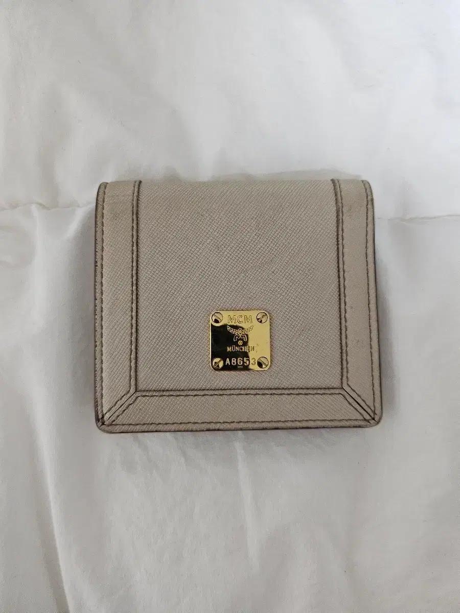 [처분Sale] MCM 베이지 미니 반지갑
