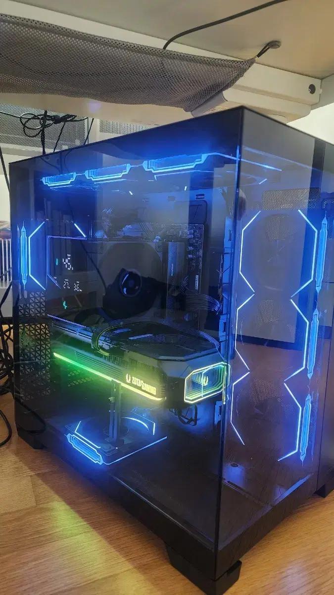 9800x3d  5080 고사양 PC