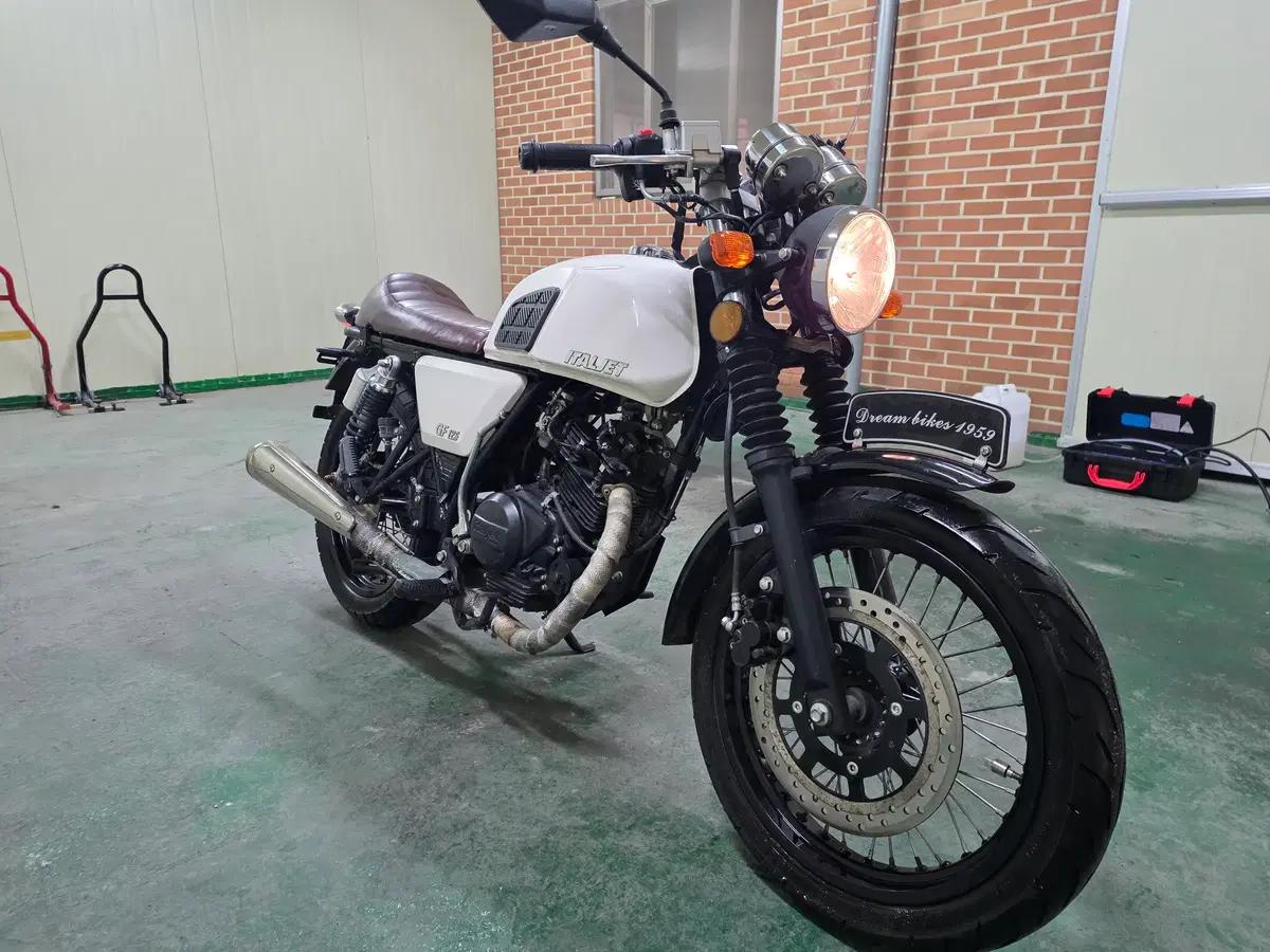 18년식 그리폰125 11120km