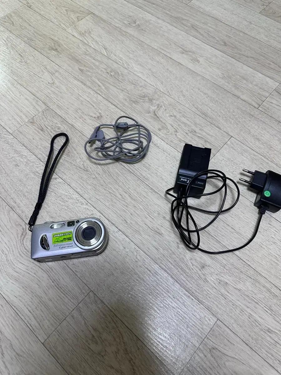 소니 DSC-P10 디지털 카메라