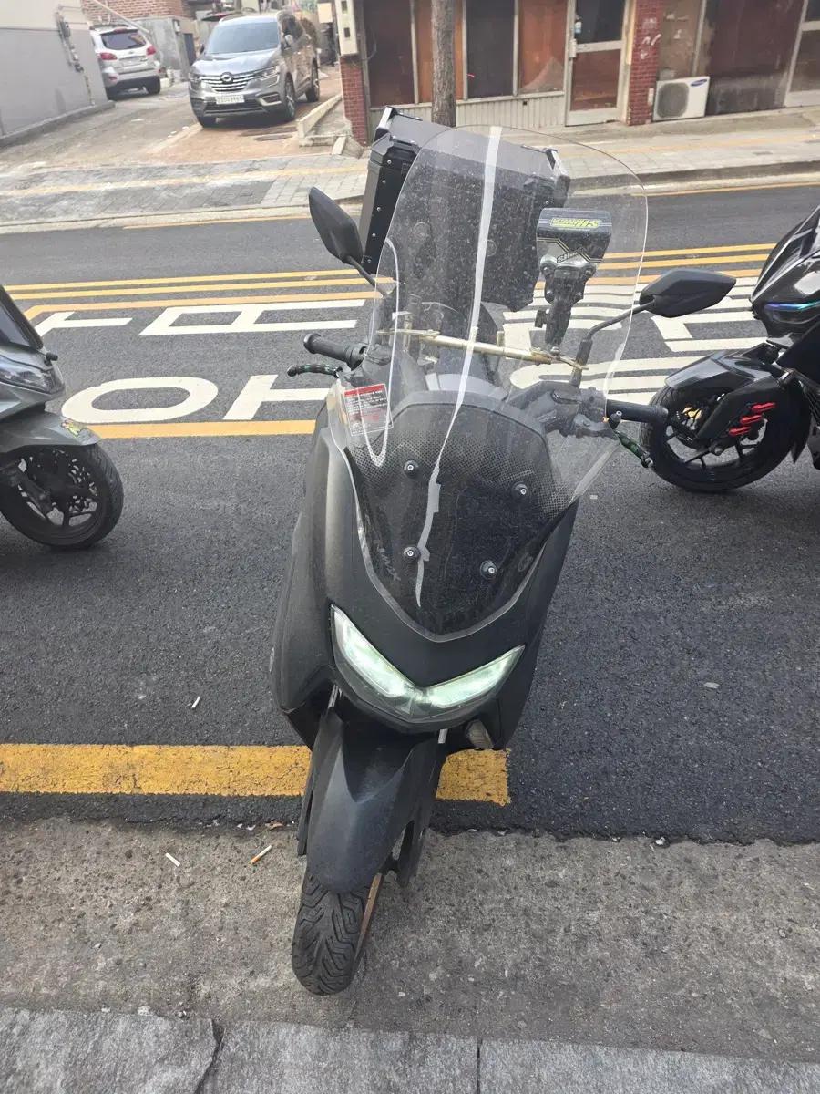 야마하 NMAX125 블랙 색상 (22년식)
