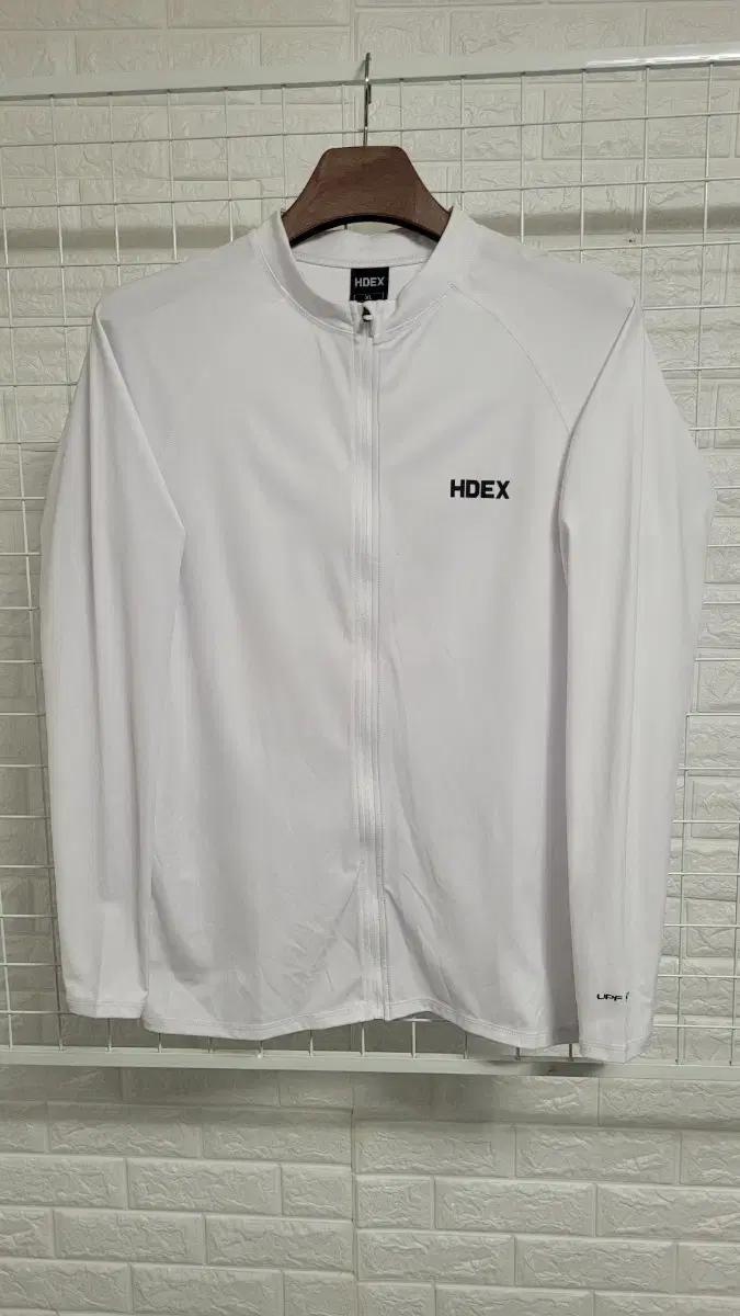 [105]HDEX에이치덱스 화이트 스포츠웨어기능성스판 UPF집업자켓 XL