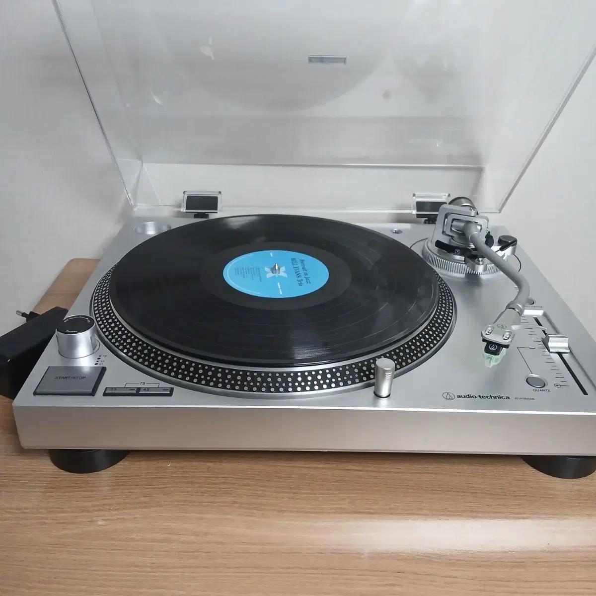 오디오테크니카 턴테이블 LP120USB