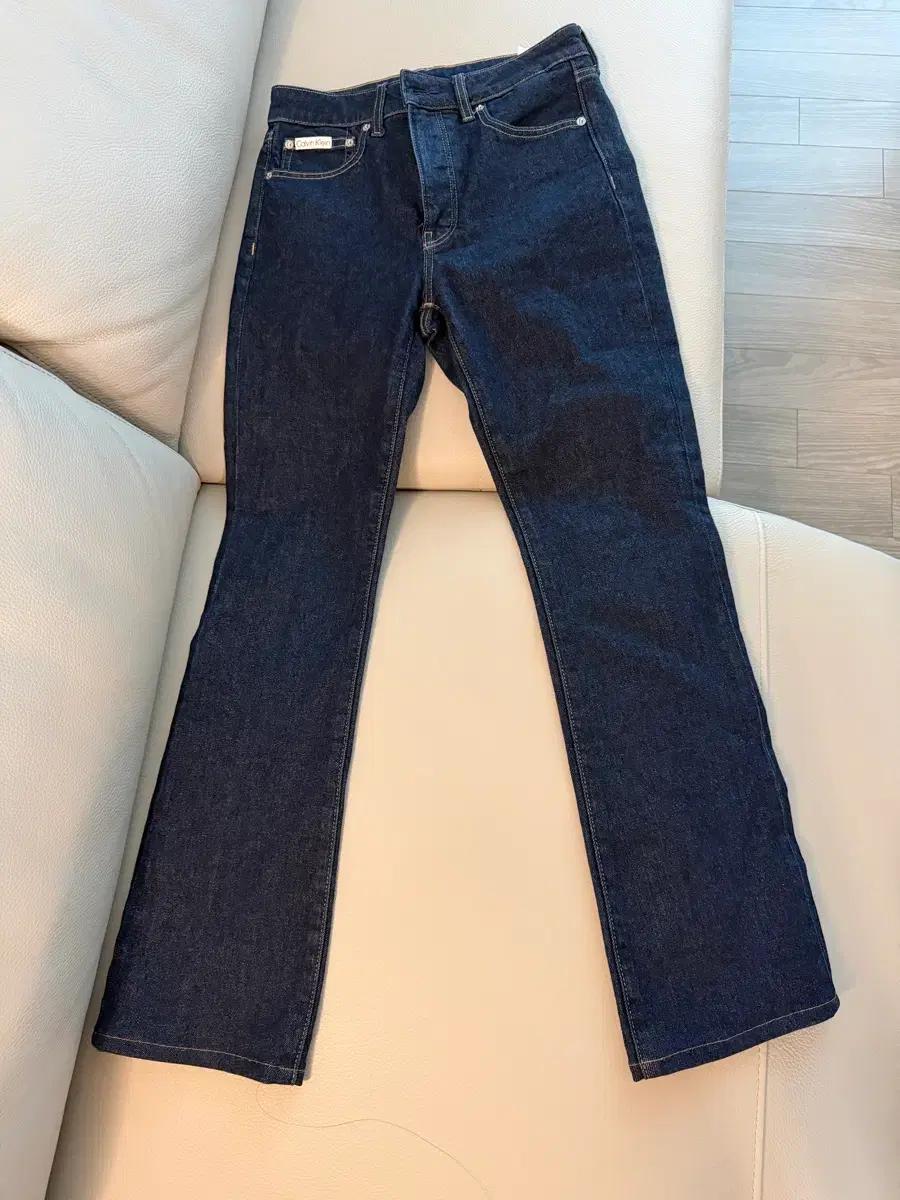Calvin Klein Jeans 스키니 부츠컷 청바지