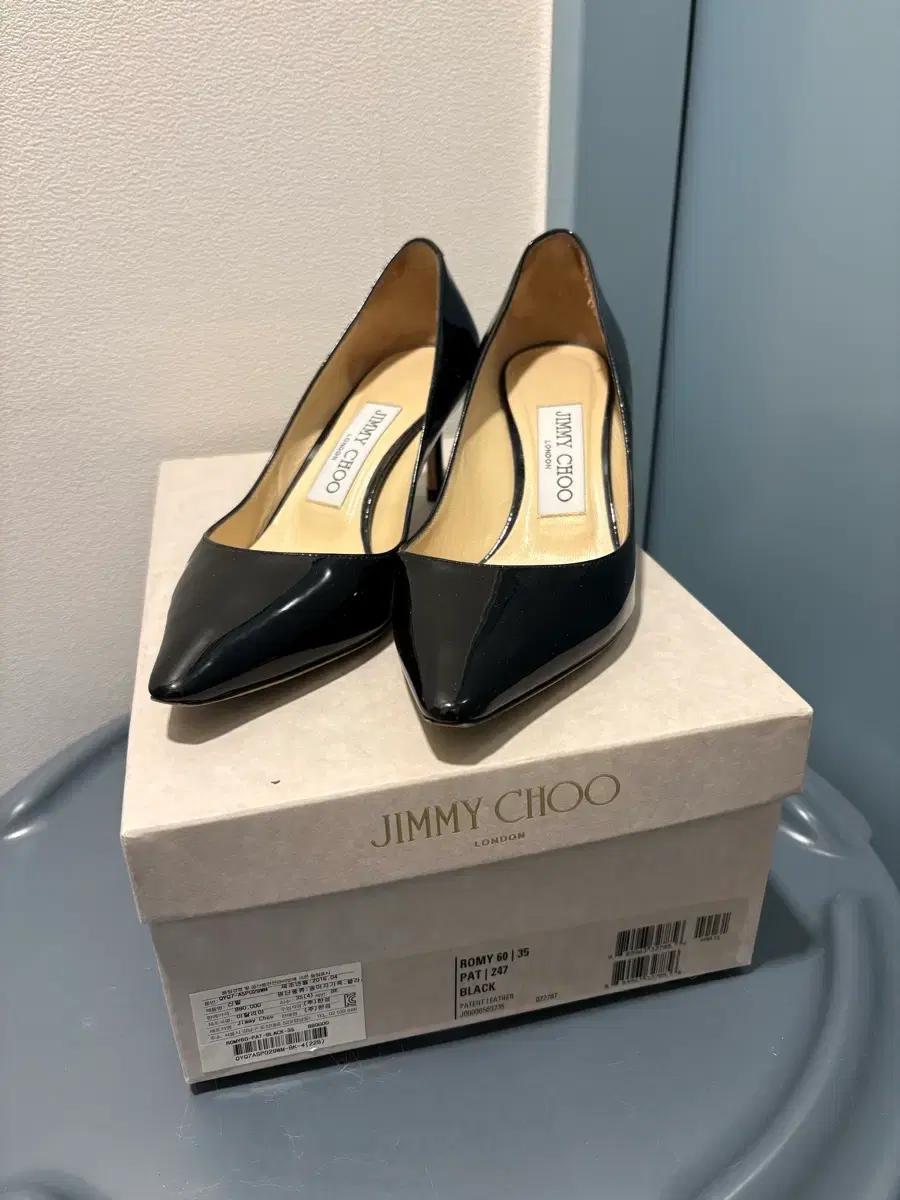 JIMMY CHOO ROMY 60 블랙 페이던트 펌프스