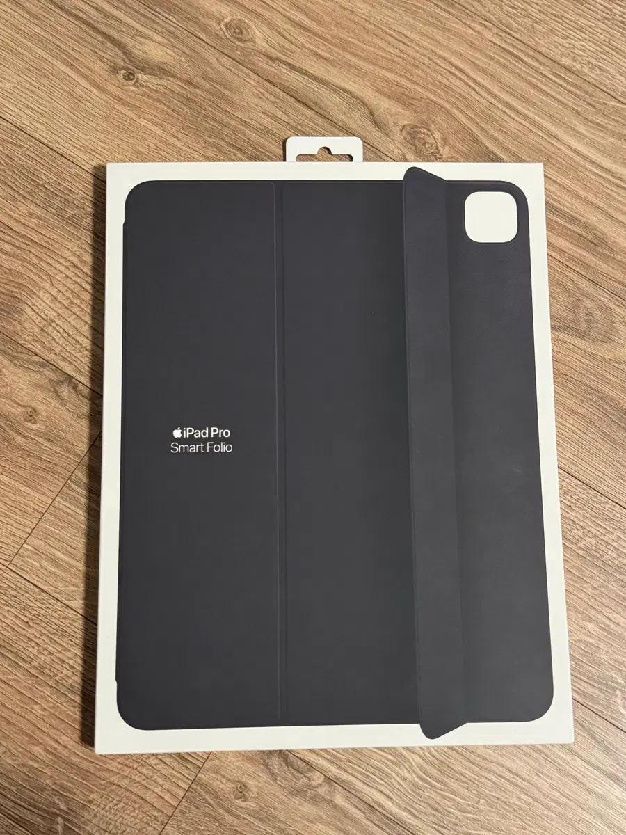 애플 정품 iPad Pro 13형 Smart Folio 블랙 (새상품)