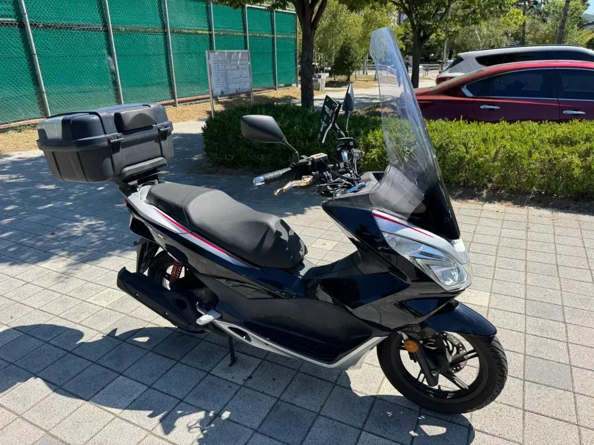 혼다 pcx125 18년 스페셜컬러 스마트키 팝니다