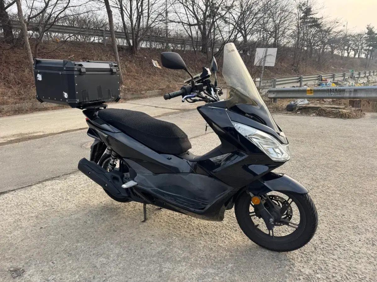 혼다 pcx125 16년 최상급 짧은키로수 팝니다