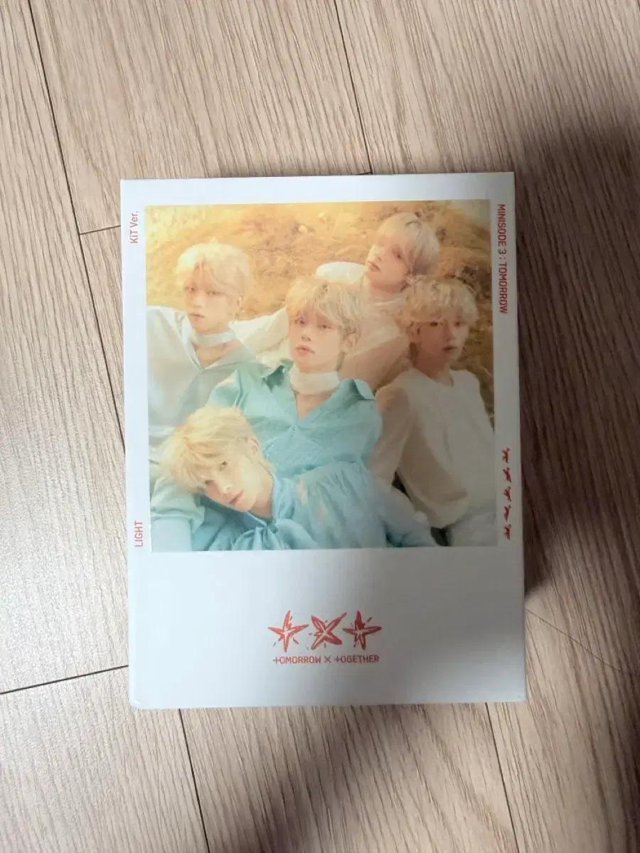 투모로우바이투게더 미니3집 데자뷰 Kit Light Ver