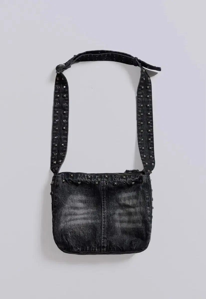 제이디드런던 jaded london studded black bag