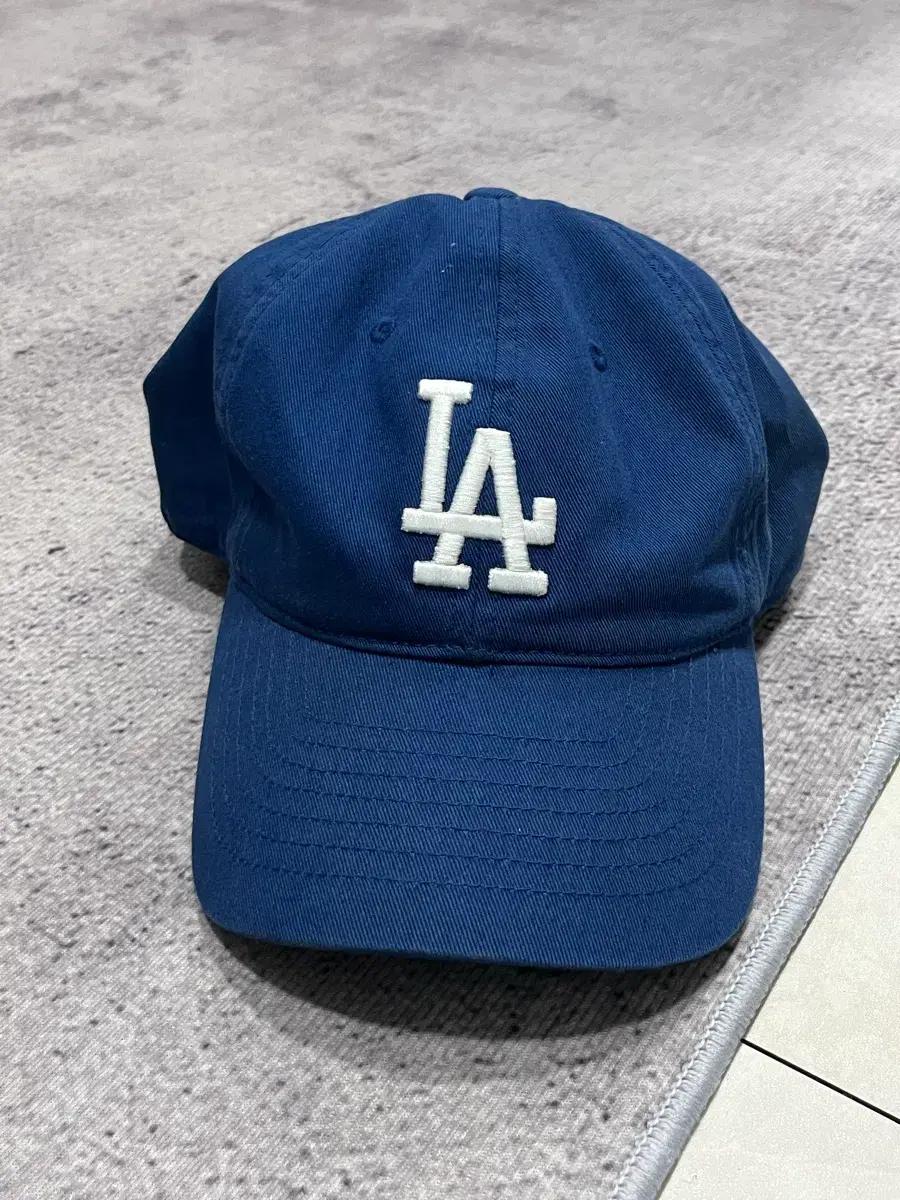 mlb 모자 판매합니다.