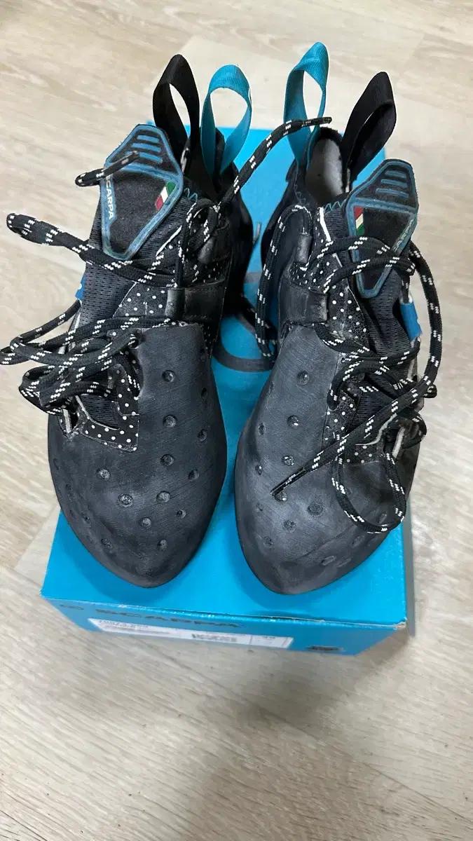 스카르파 키메라 38사이즈