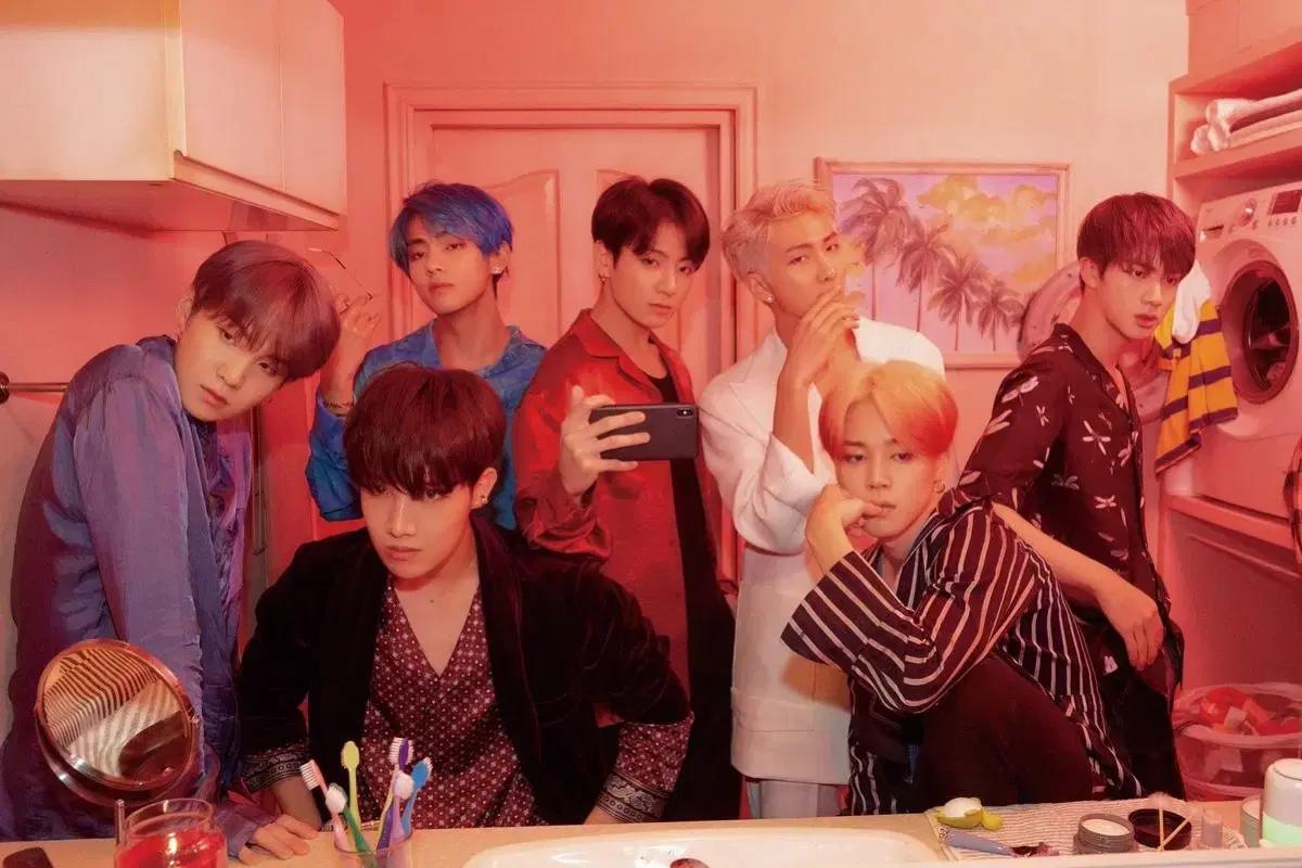페르소나 map of soul BTS 포스터