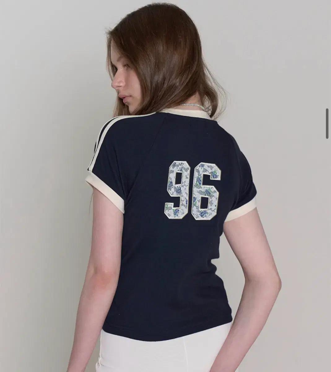 락케이크 Sports 96 Lace Crop Top - Navy