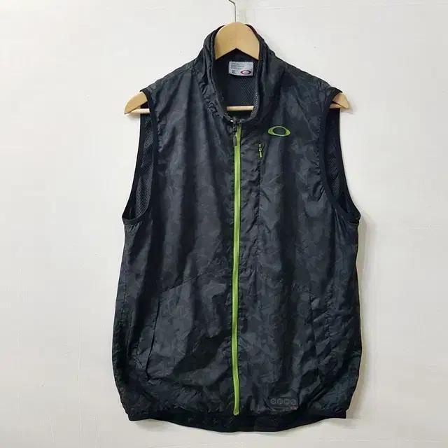 OAKLEY 오클리 바람막이 조끼