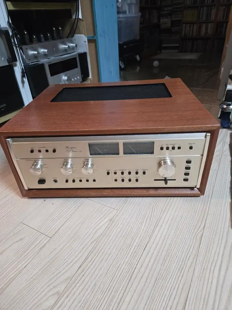 Accuphase 인티앰프 E-303