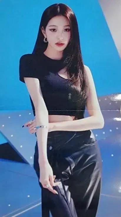 아이브 아이엠 장원영 쥬얼 접지 포스터 구합니다