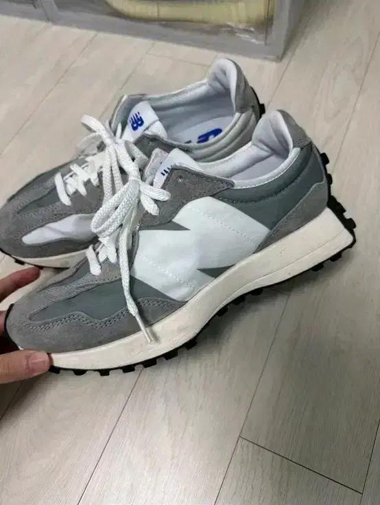 뉴발란스 327 그레이 260
