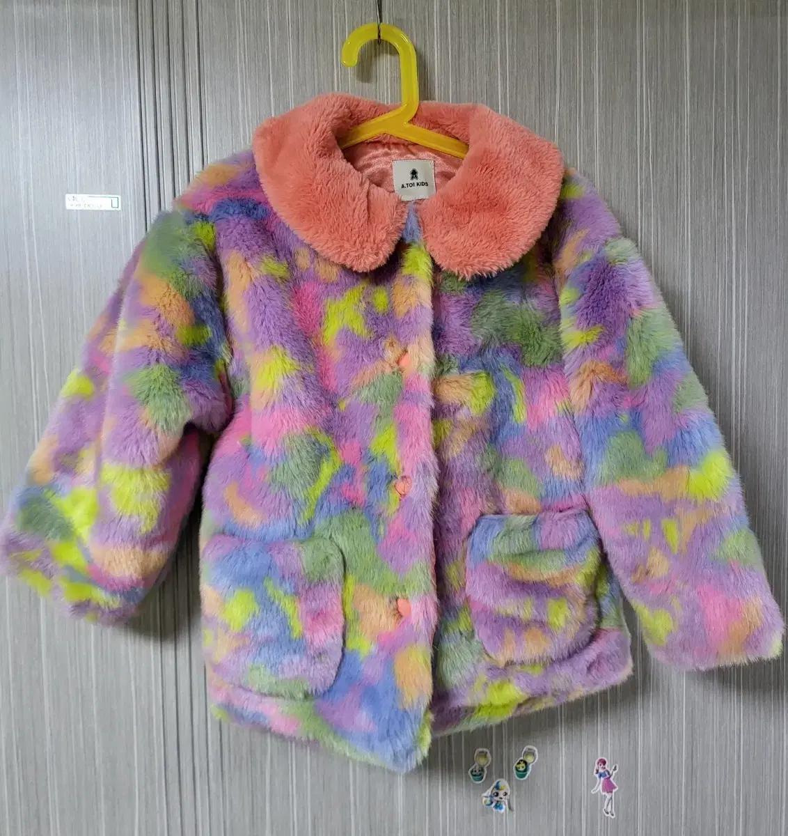 A.TOI KIDS 무지개 퍼 코트 L (110-120cm)