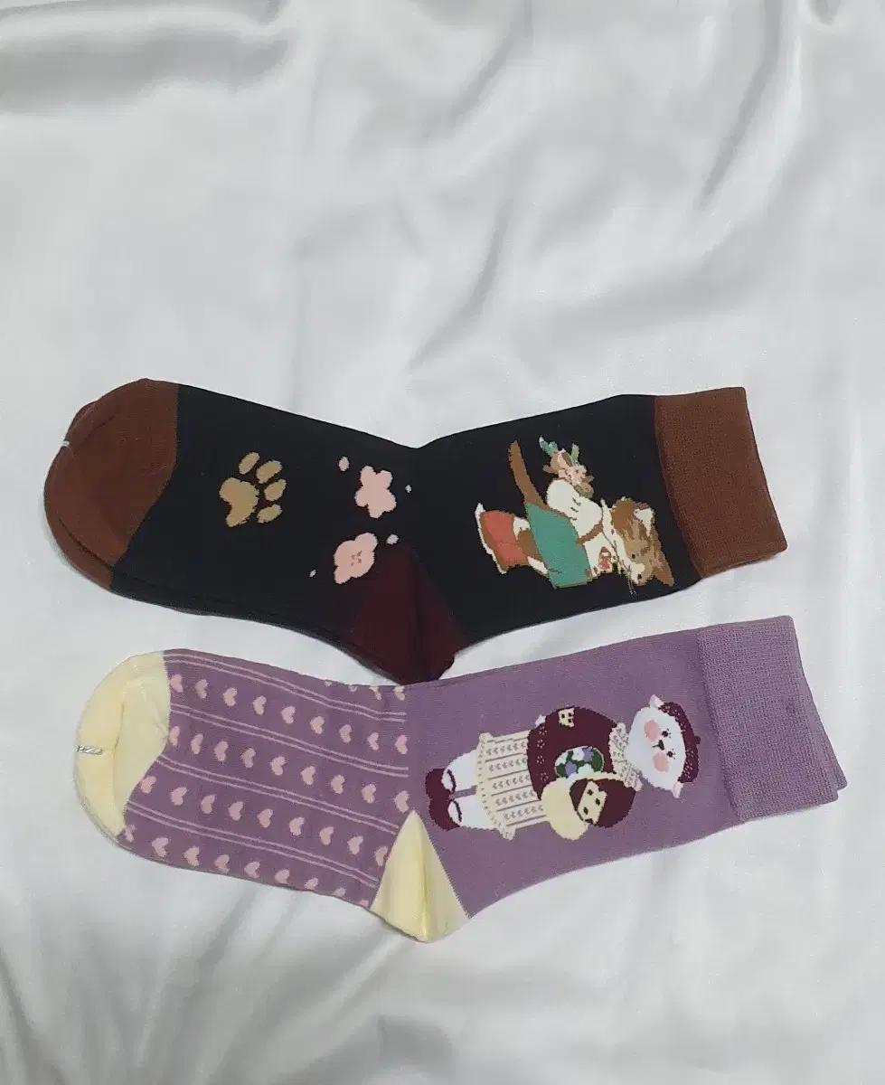 개당가격이예요~ 퍼플 레드와인 고양이 토끼 하트 발자국 양말