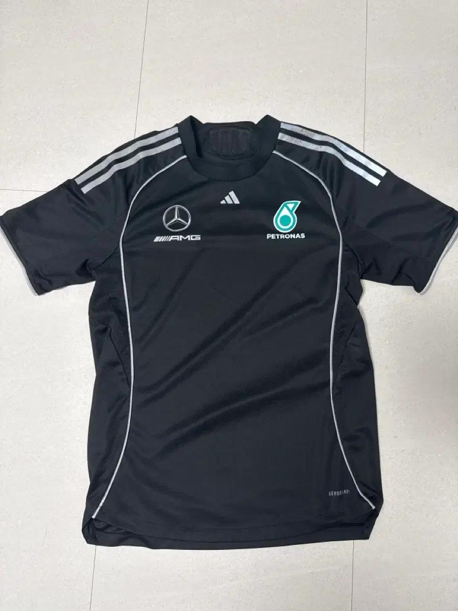 아디다스 메르세데스 AMG F1유니폼
