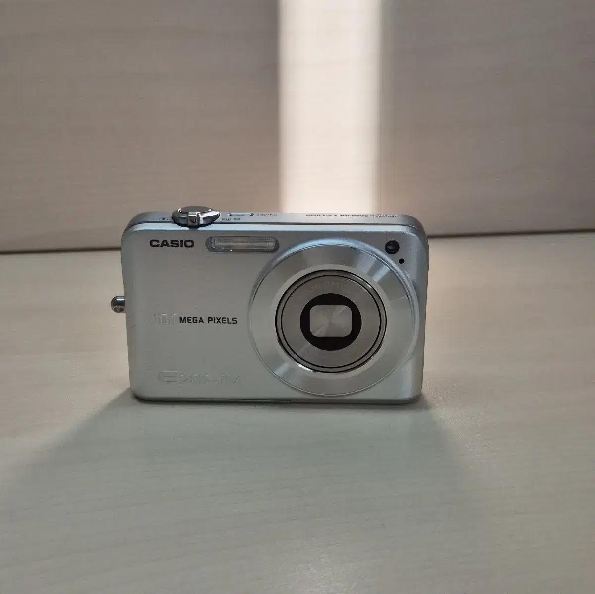 카시오 엑슬림 EX-Z1050 빈티지디카