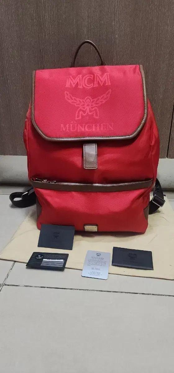 MCM 여성 빅로고 자가드백팩