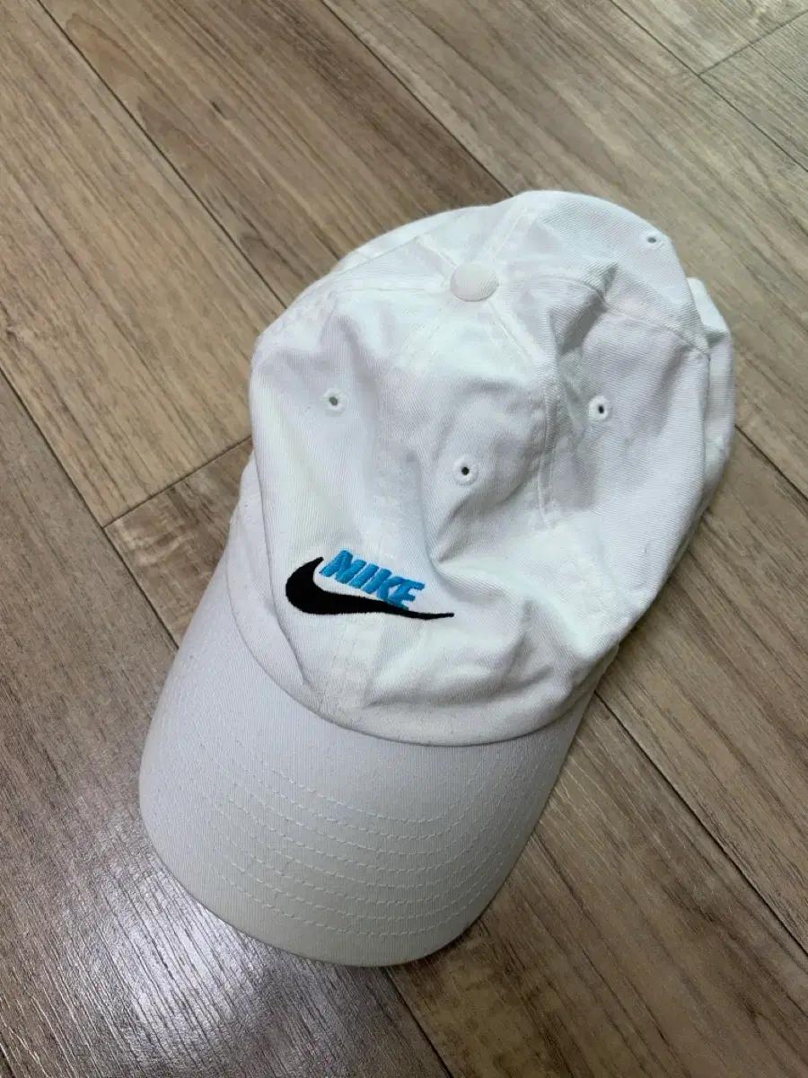 나이키 볼캡 모자
