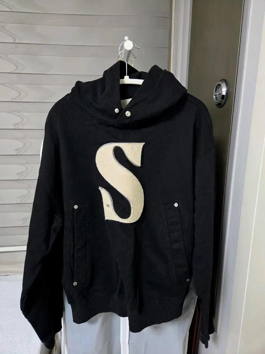 세터 satur 후드티 블랙 M