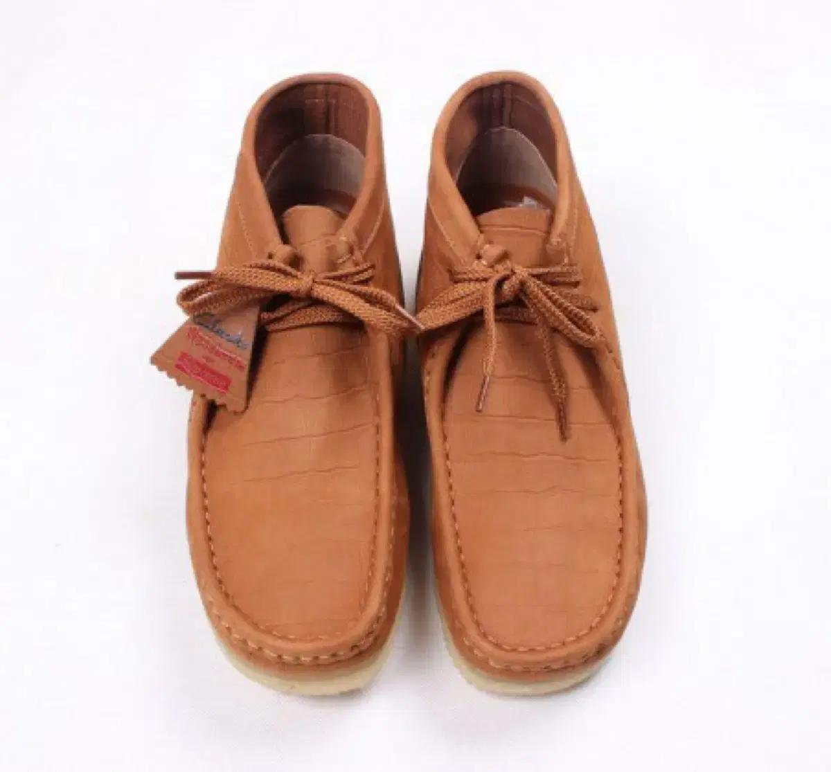 Supreme x clarks wallabee crocodile