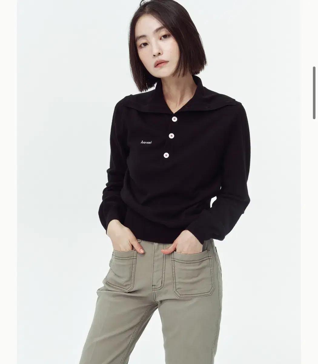 아비에무아 메리노 울 버튼 터틀넥 스웨터 (블랙) 1사이즈