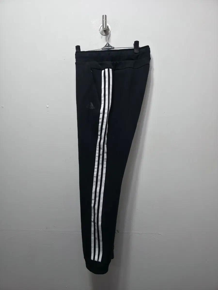 아디다스 삼선 트레이닝 바지 블랙 XL