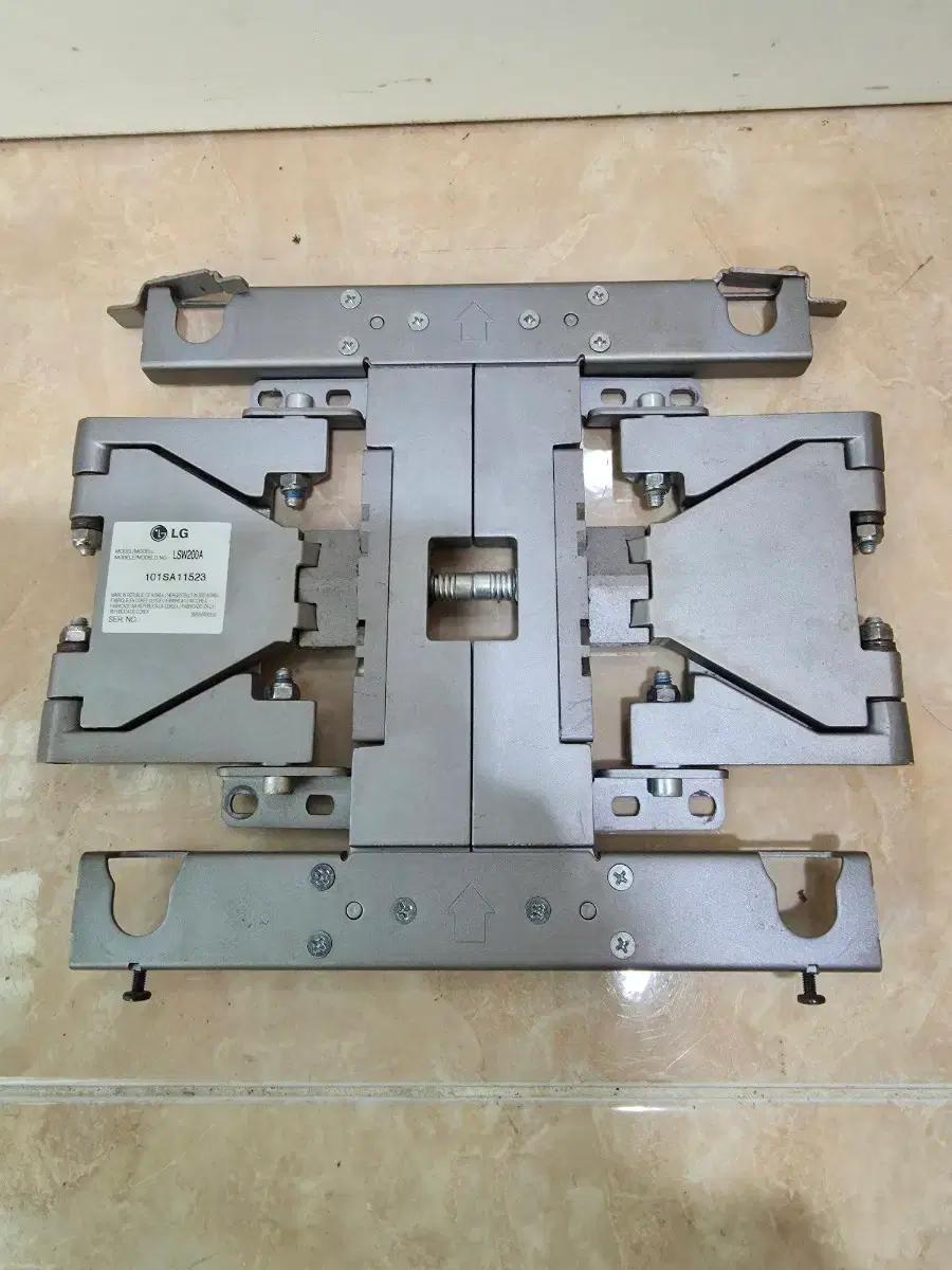 LG LSW200A TV 벽걸이 브라켓
