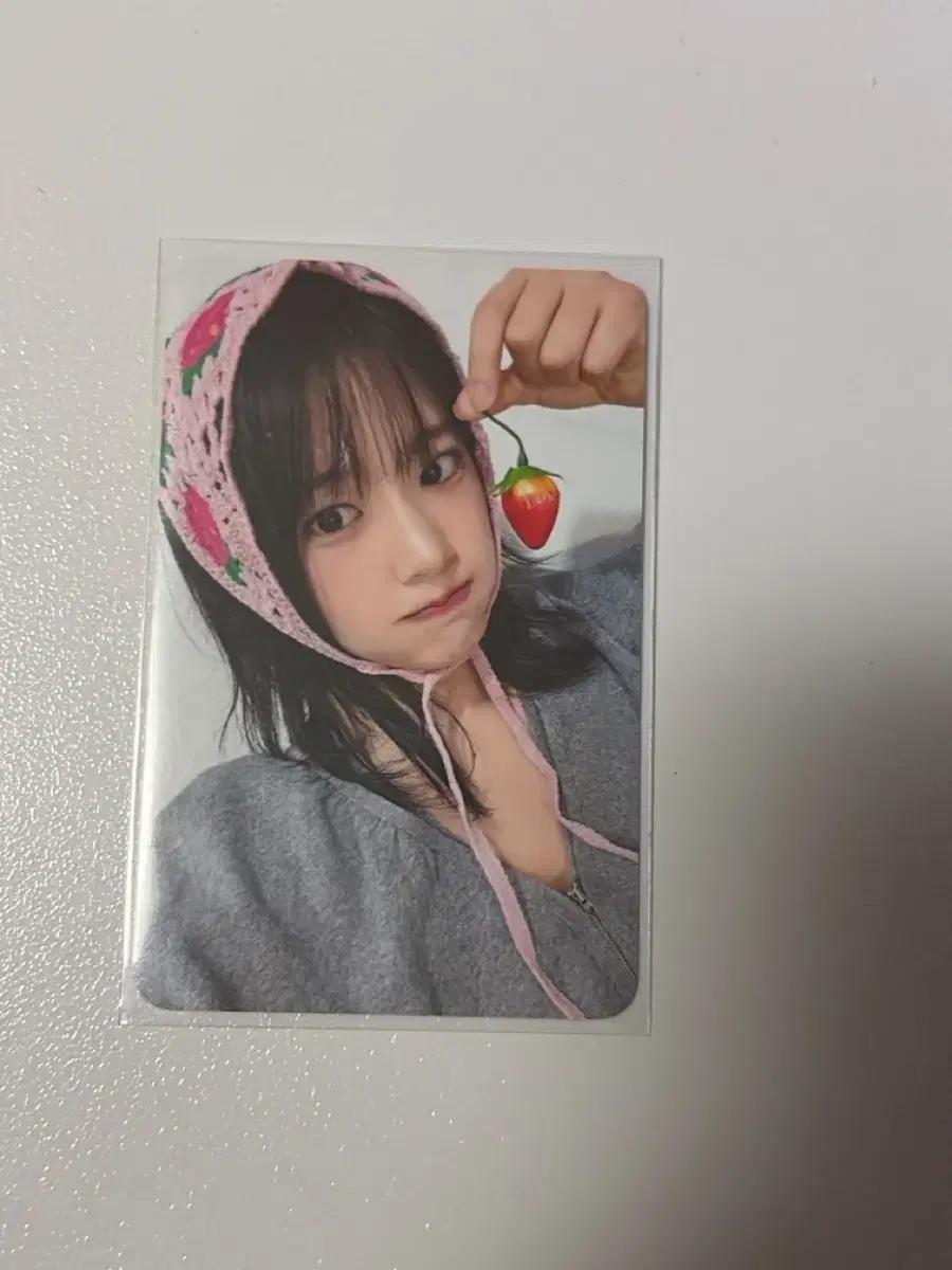 아이브 안유진 엠파시 사웨 콘서트 럭드 딸기 포카 양도