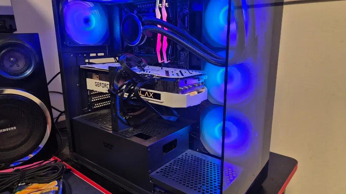 갤럭시 GALAX RTX 3080 EX Gamer White 10GB