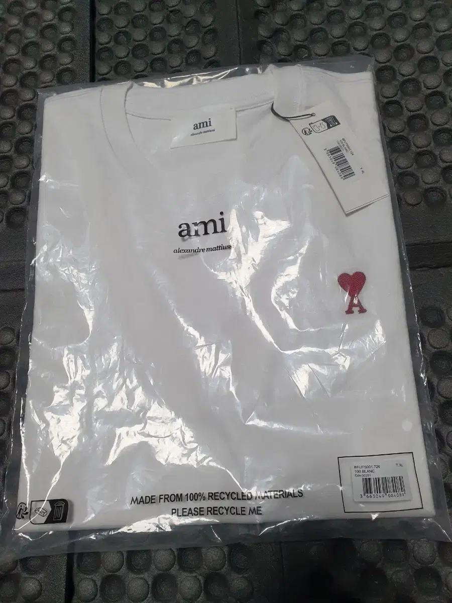 아미 스몰 하트 로고 흰색 반팔 티셔츠 XL