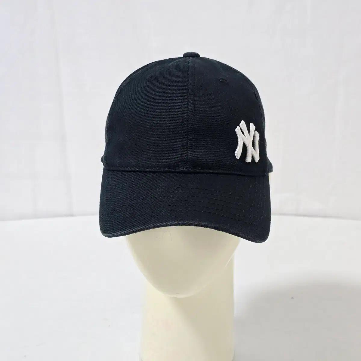 MLB 뉴욕 양키스 사이드 자수 볼캡 블랙 FREE. 1216