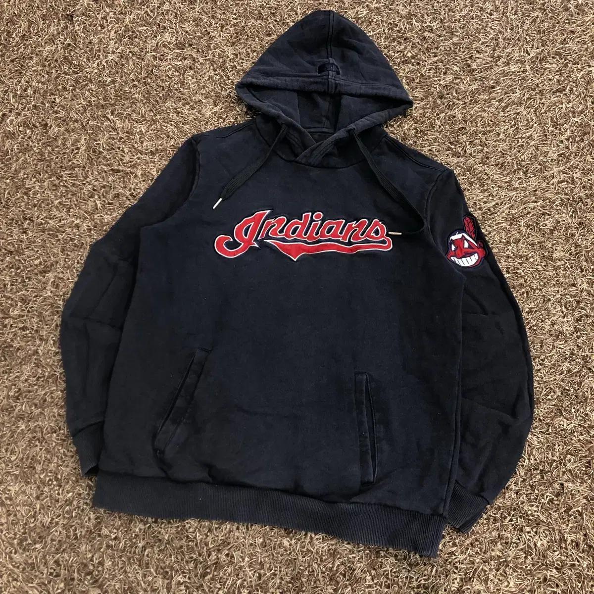 100 MLB 인디언스 후드티